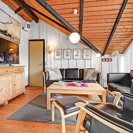 Cozy Partly Renovated Near Sea & Sj208 *